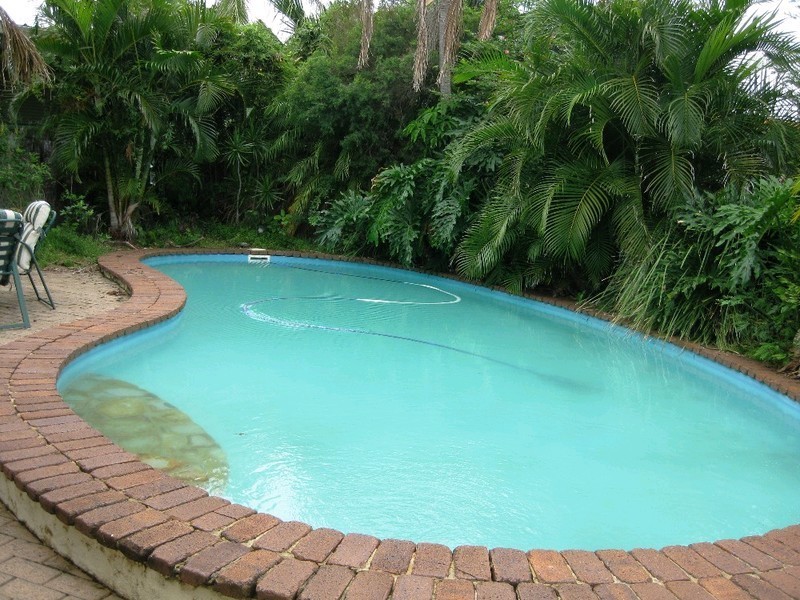 6 Vista Court, Newport QLD 4020