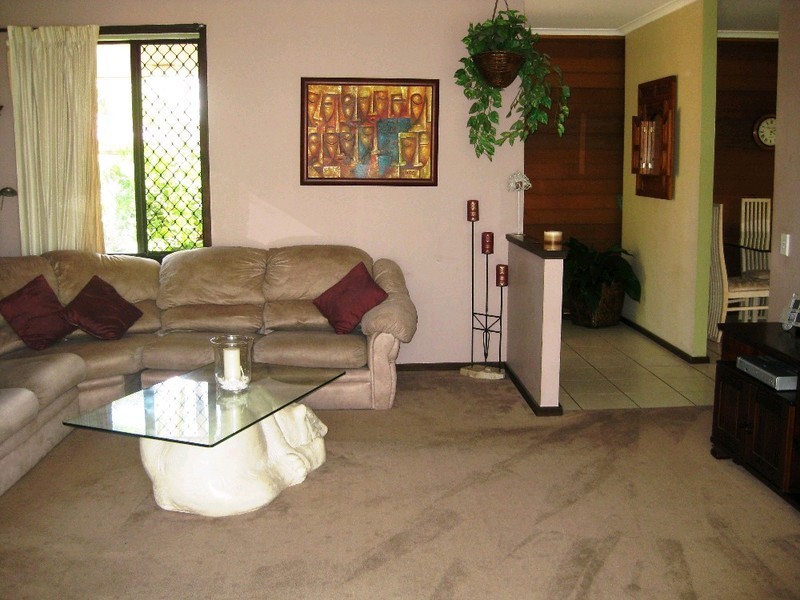 6 Vista Court, Newport QLD 4020