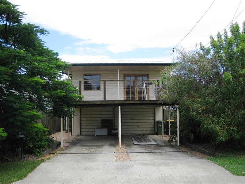 27A Blakeney Street, Woody Point QLD 4019