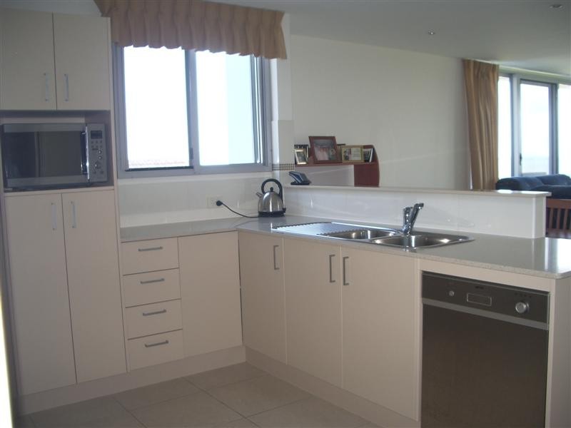 8/5 Lilla Street, Woody Point QLD 4019