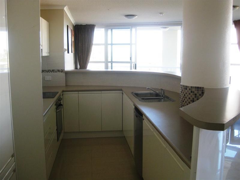 13/77 Marine Parade, Redcliffe QLD 4020