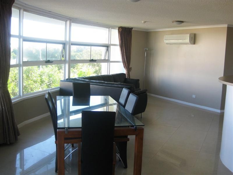 13/77 Marine Parade, Redcliffe QLD 4020