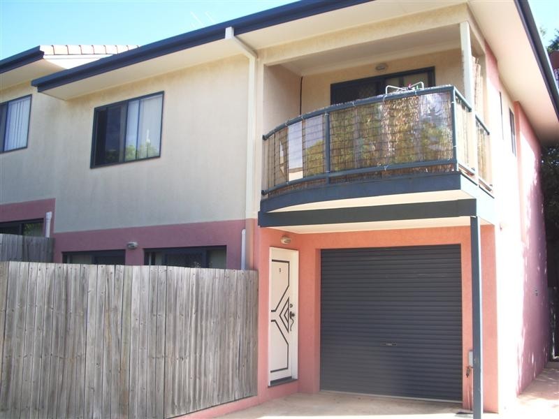 3/34 Silvyn Street, Redcliffe QLD 4020