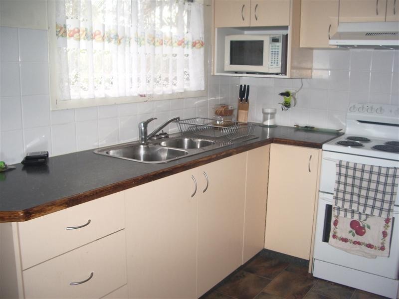 18 Nichols Road, Kippa-ring QLD 4021