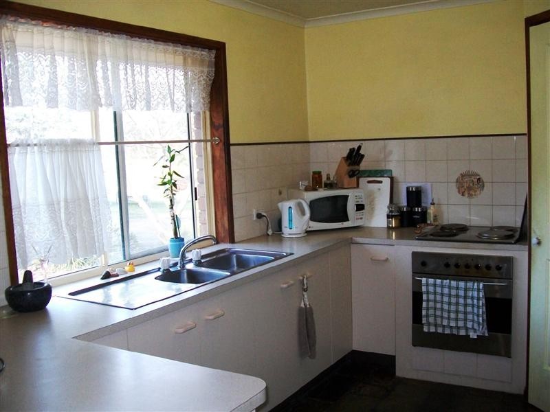 18 Leonard Court, Burpengary QLD 4505