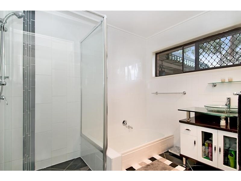 84 Kippa Street, Kippa-ring QLD 4021