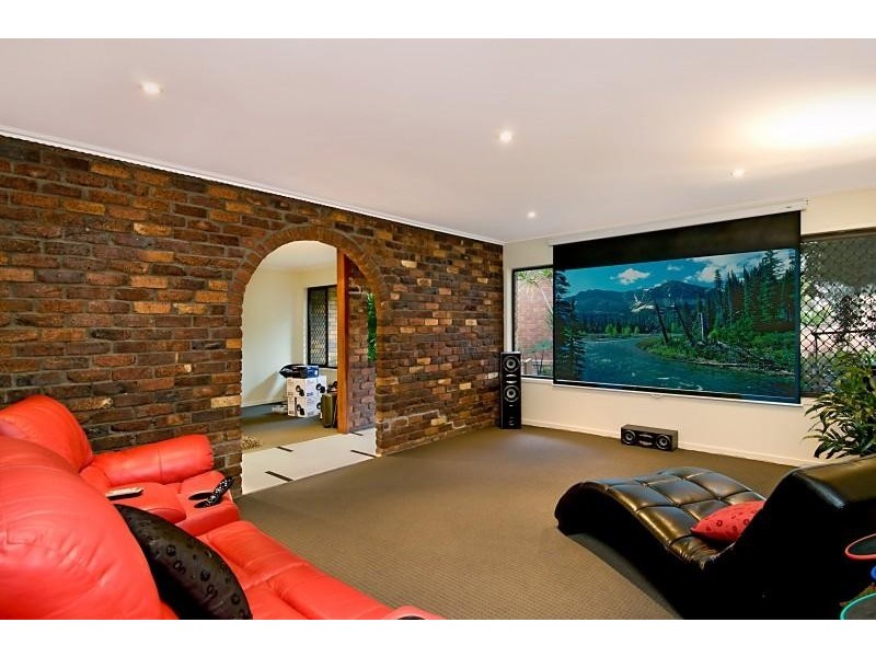 84 Kippa Street, Kippa-ring QLD 4021