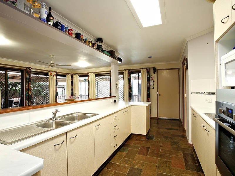 16 Coral Court, Kippa-ring QLD 4021