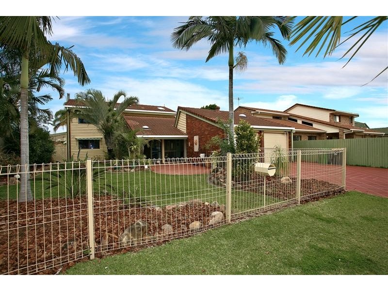 42 Australia Court, Newport QLD 4020