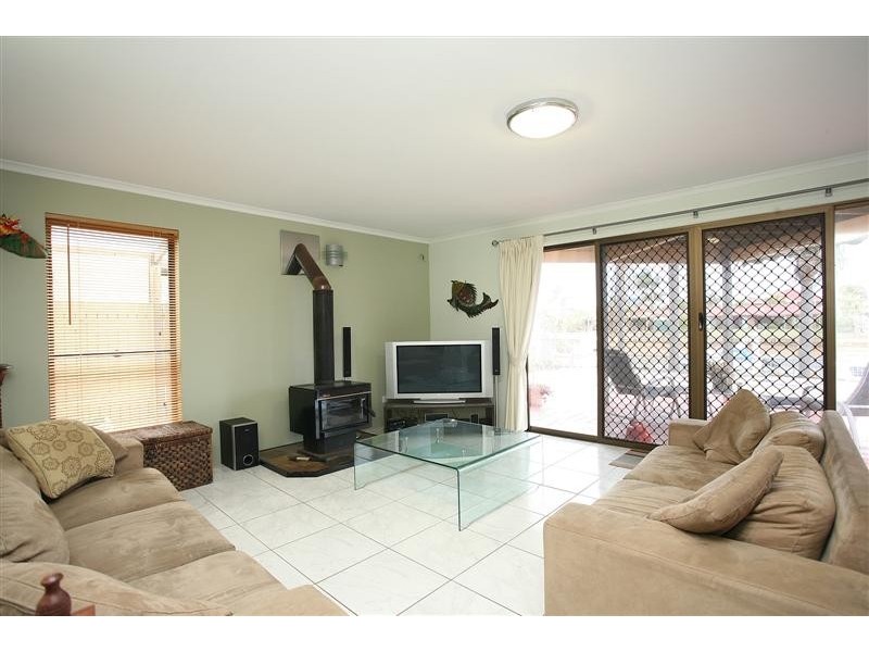 42 Australia Court, Newport QLD 4020