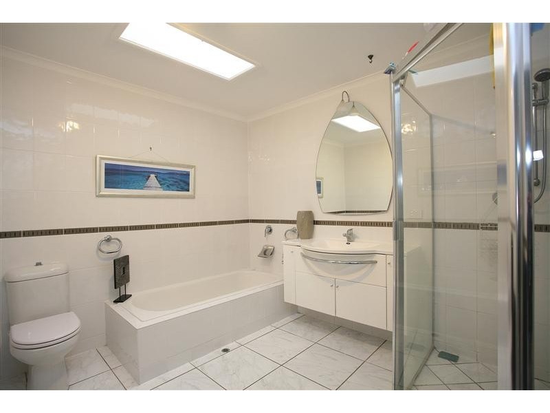 42 Australia Court, Newport QLD 4020