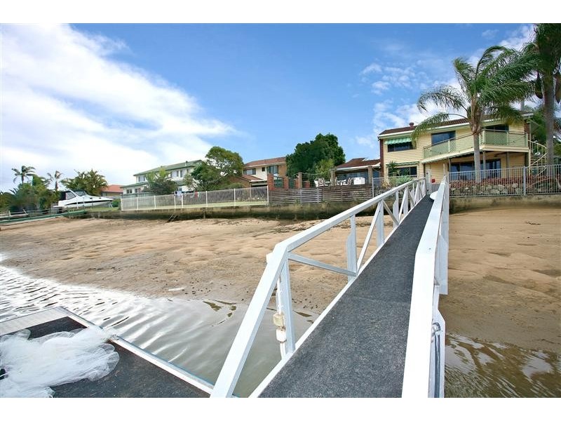 42 Australia Court, Newport QLD 4020