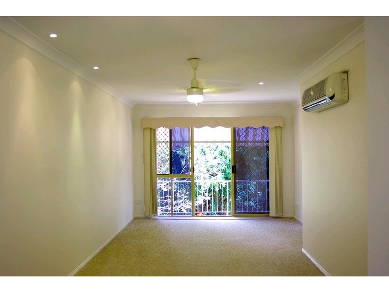 8/11 Murphy Street, Scarborough QLD 4020