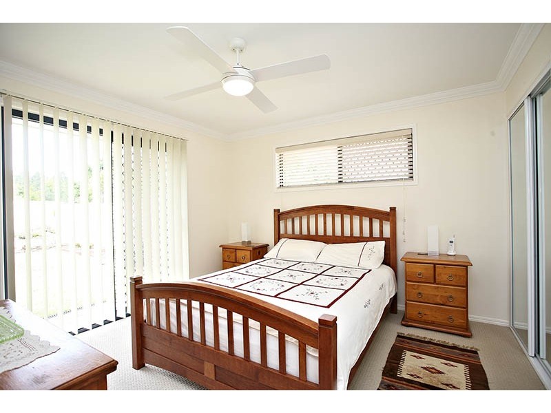 18 Freya Court, Newport QLD 4020