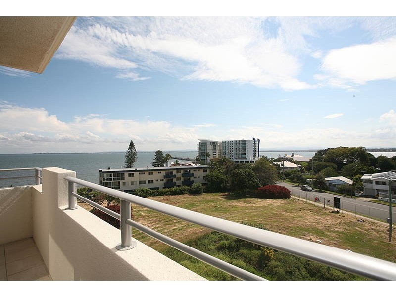 13/5 Lilla Street, Woody Point QLD 4019