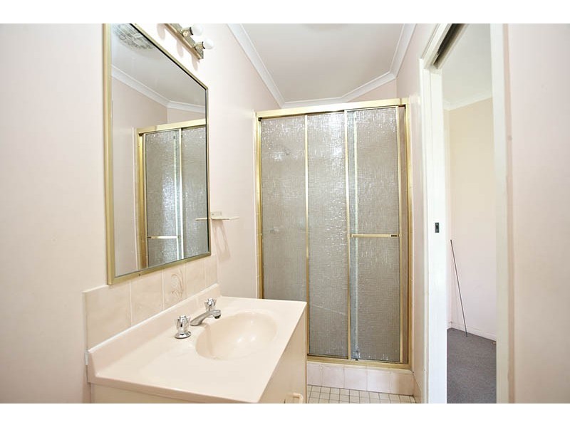 18 Arafura Court, Kippa-ring QLD 4021