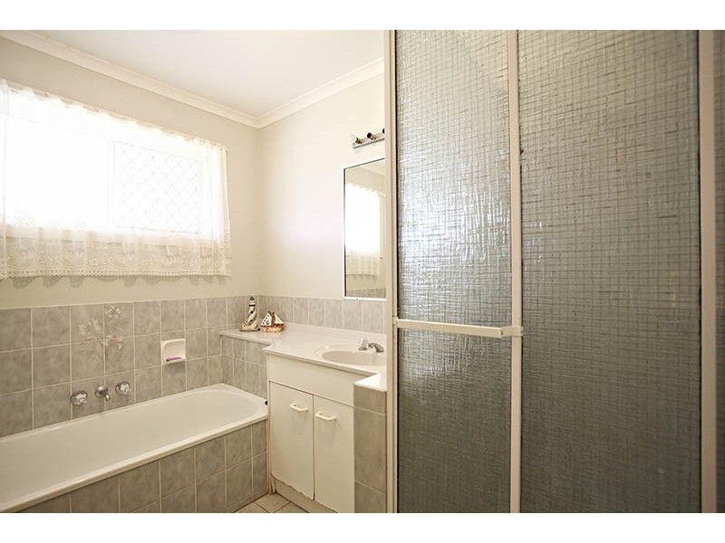 18 Arafura Court, Kippa-ring QLD 4021