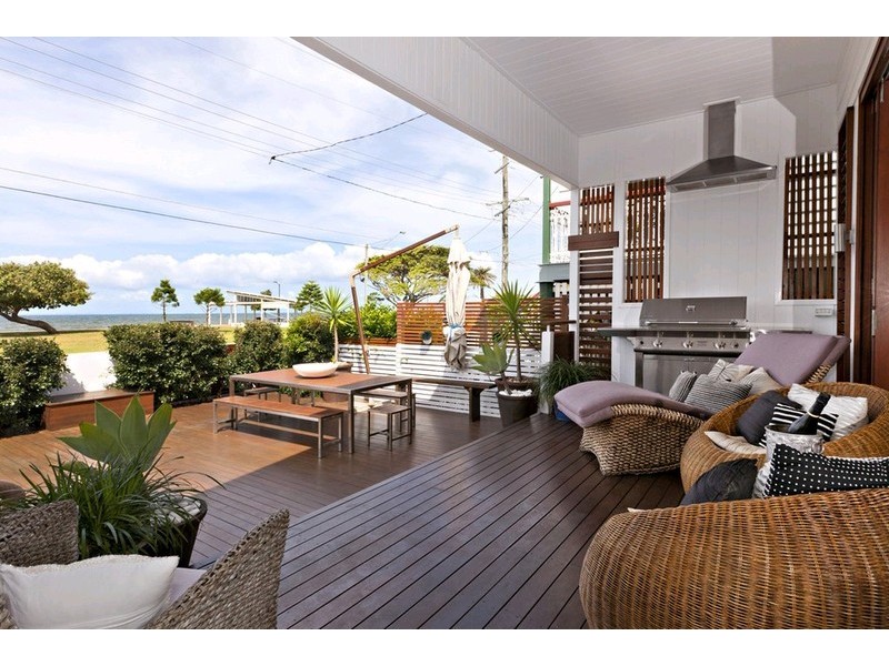 108 Flinders Parade, Sandgate QLD 4017