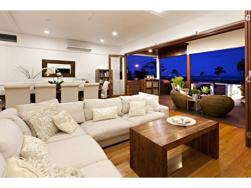 108 Flinders Parade, Sandgate QLD 4017