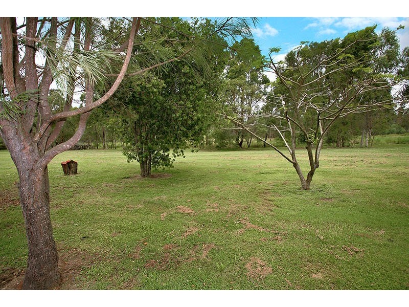 17 Trafalgar Drive, Kippa-ring QLD 4021