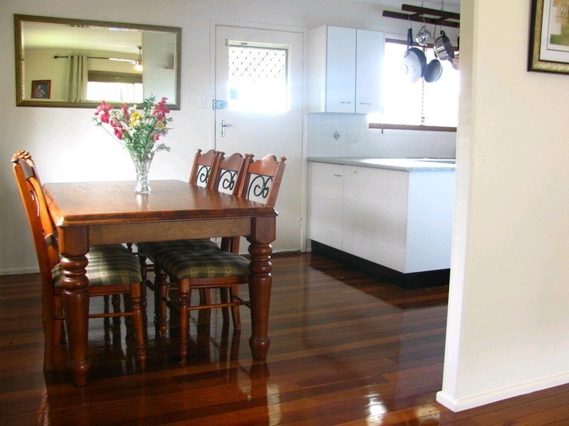 49 Scarborough Road, Redcliffe QLD 4020