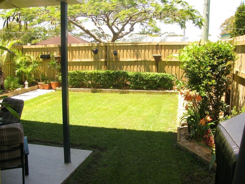 49 Scarborough Road, Redcliffe QLD 4020