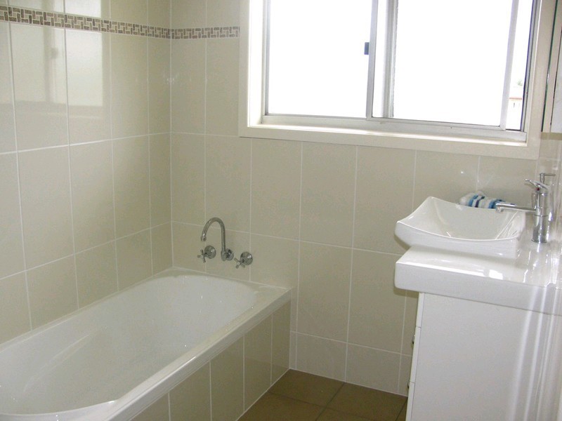 49 Scarborough Road, Redcliffe QLD 4020