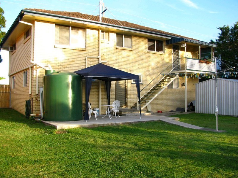 49 Scarborough Road, Redcliffe QLD 4020