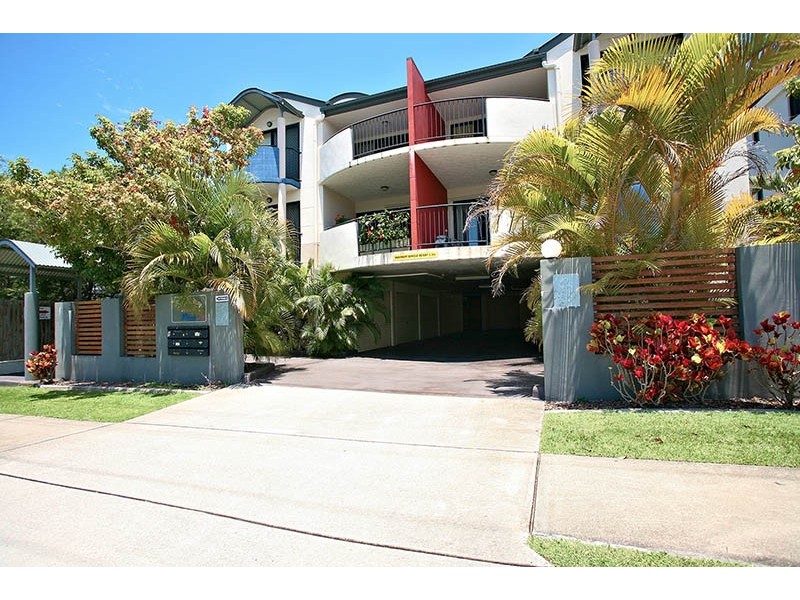 6/9 McNaughton Street, Redcliffe QLD 4020