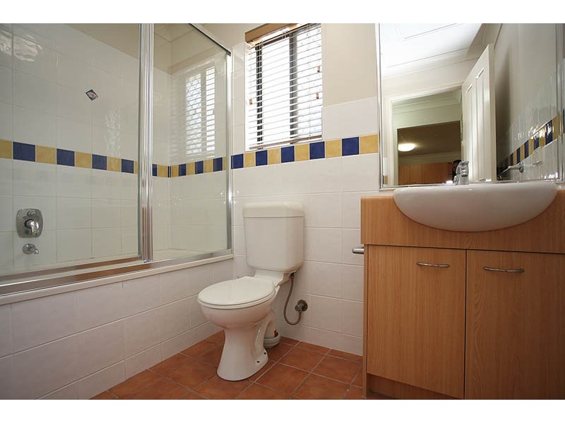 6/9 McNaughton Street, Redcliffe QLD 4020