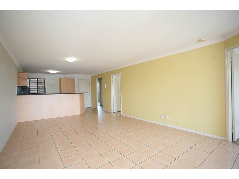 6/9 McNaughton Street, Redcliffe QLD 4020