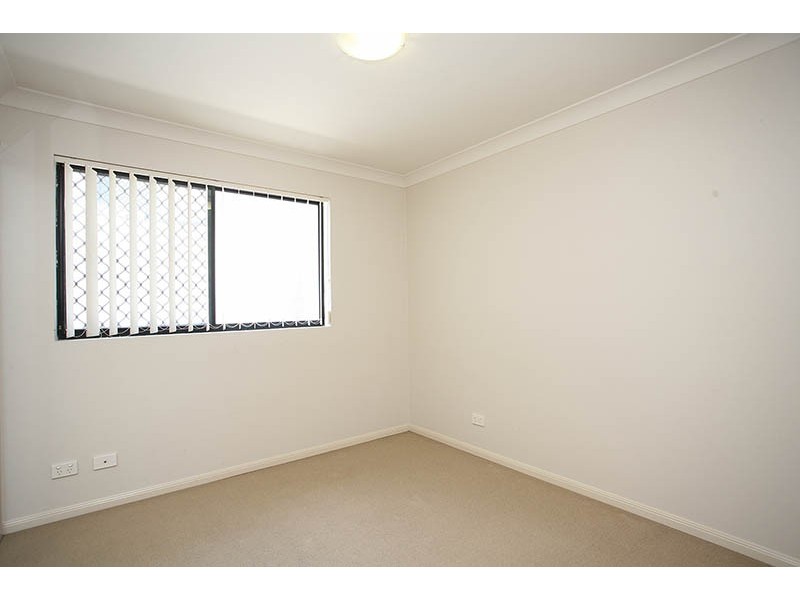 6/9 McNaughton Street, Redcliffe QLD 4020