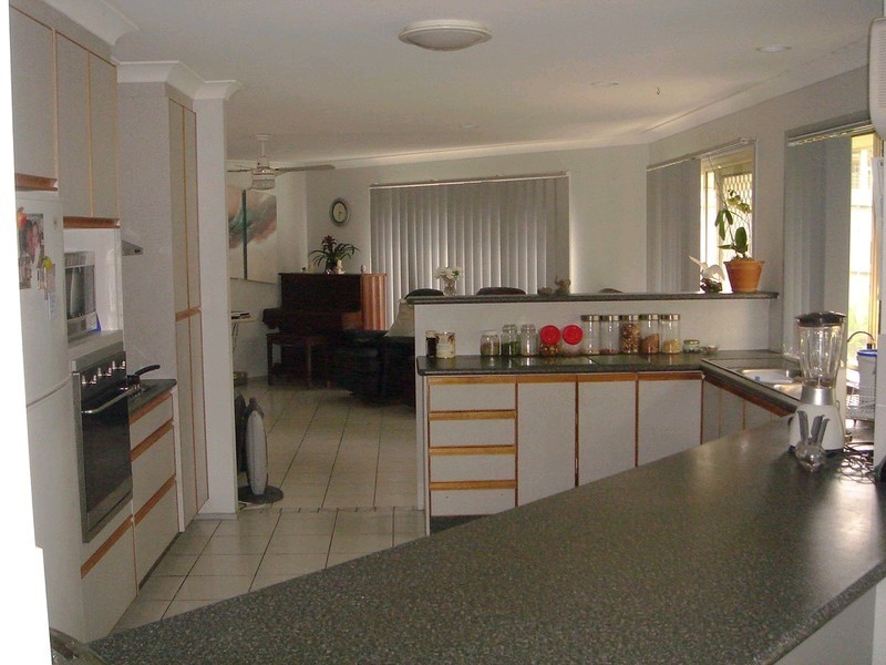 8 Duchess Court, Clontarf QLD 4019