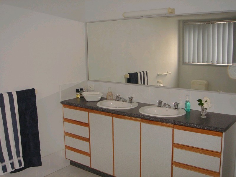 8 Duchess Court, Clontarf QLD 4019