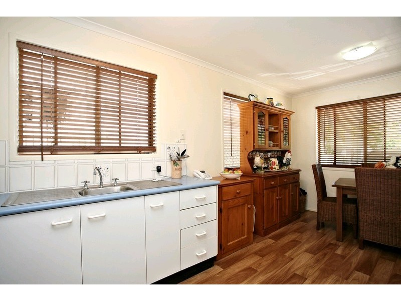 15 Campbell Street, Scarborough QLD 4020