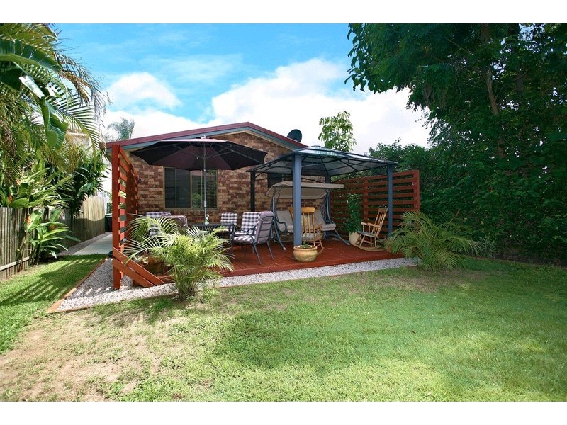 15 Campbell Street, Scarborough QLD 4020