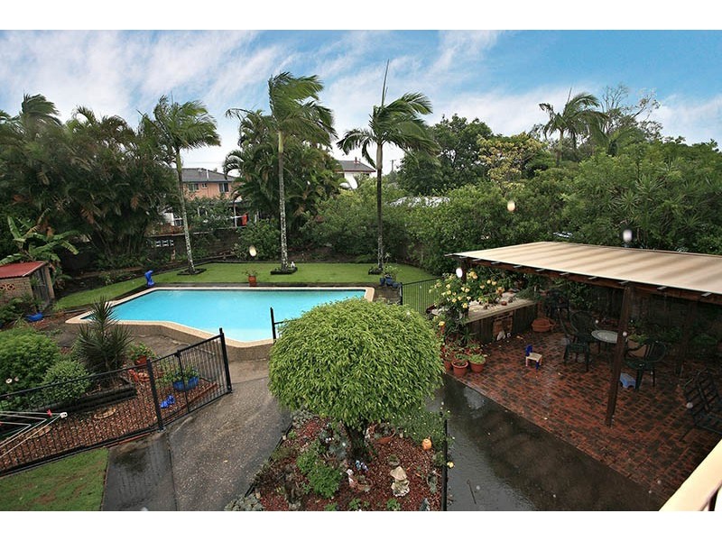 13 Waratah Drive, Clontarf QLD 4019