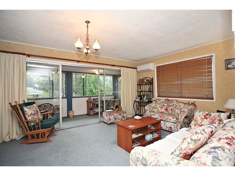 13 Waratah Drive, Clontarf QLD 4019