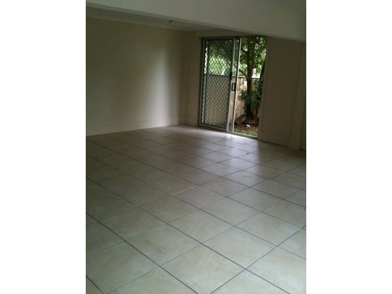 6 Lions Crescent, Kippa-ring QLD 4021