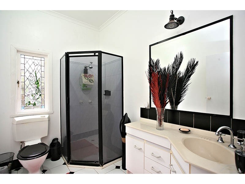 107 Eversleigh Road, Scarborough QLD 4020