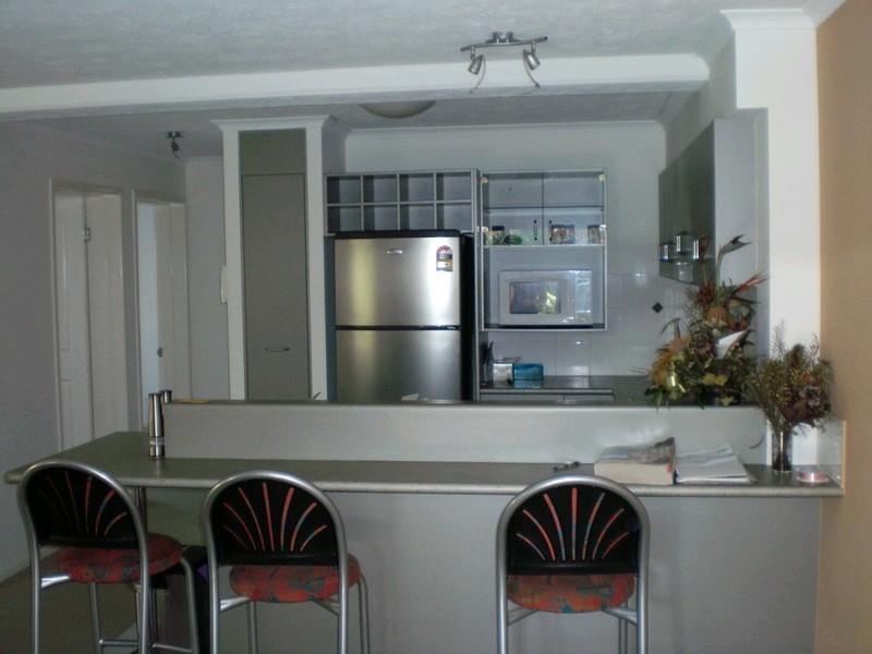 2/82 Oxley Avenue, Woody Point QLD 4019