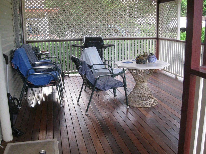 94 King Street, Woody Point QLD 4019