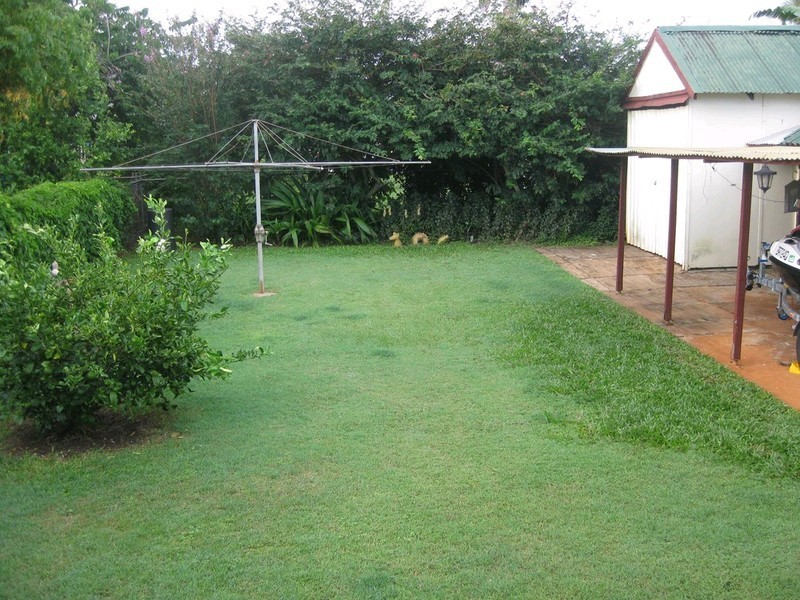 94 King Street, Woody Point QLD 4019