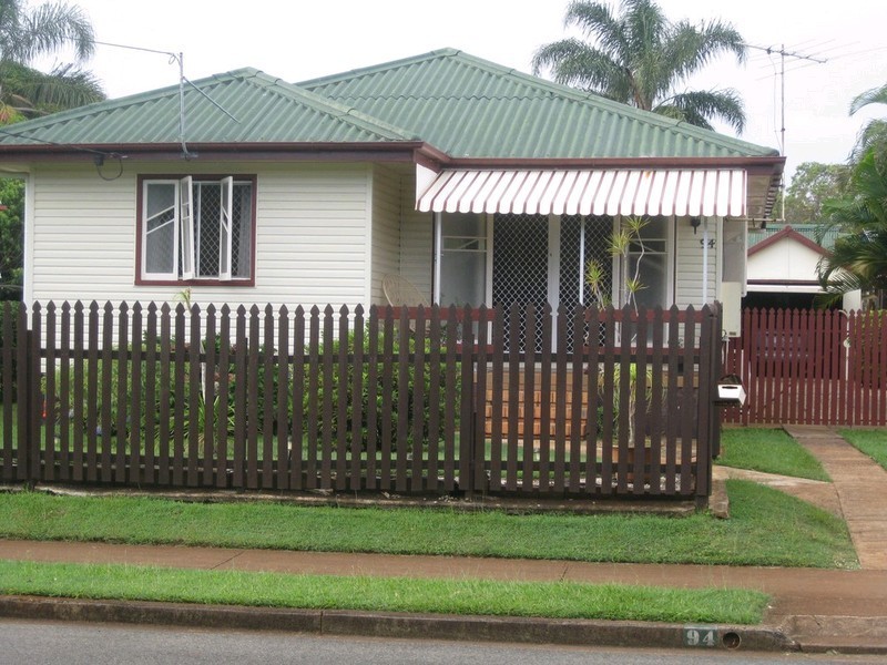 94 King Street, Woody Point QLD 4019