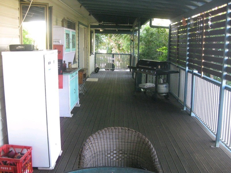 16 Beedham Street, Clontarf QLD 4019