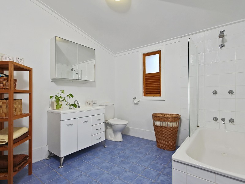 17 Garnet Street, Scarborough QLD 4020