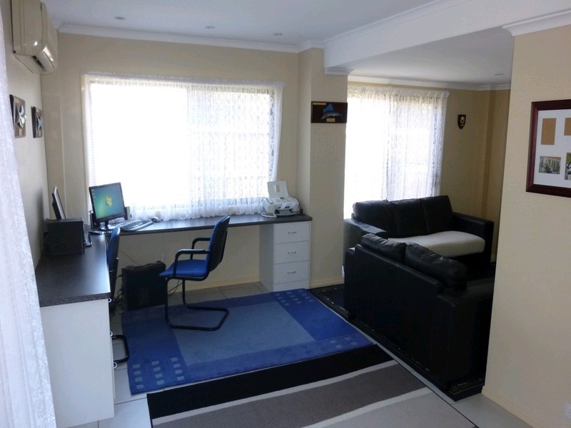 1 Kareela Court, Kippa-ring QLD 4021