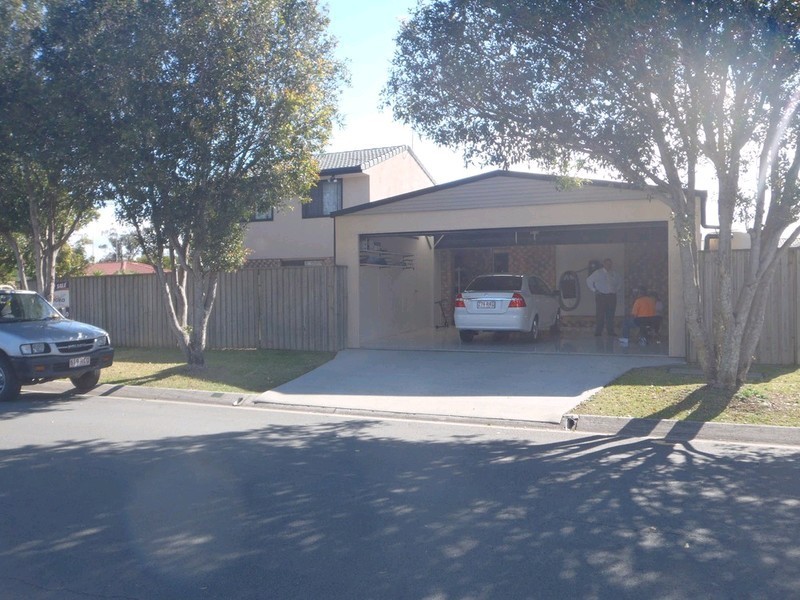 1 Kareela Court, Kippa-ring QLD 4021