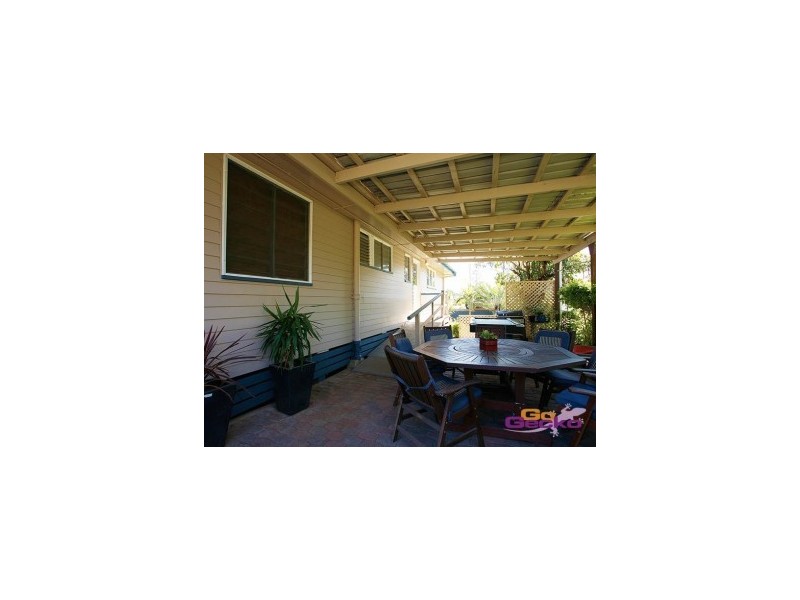 4 Arura, Mansfield QLD 4122