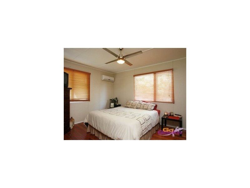 4 Arura, Mansfield QLD 4122